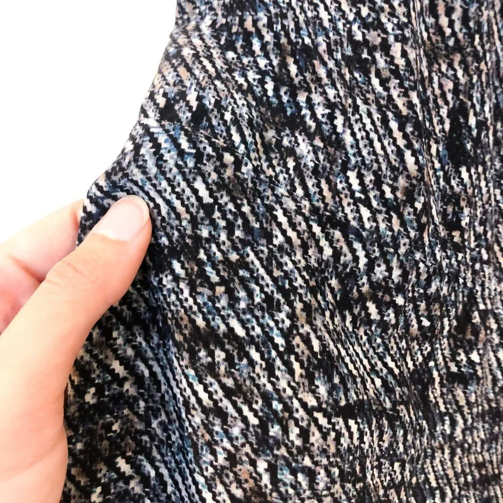 Alc Silk Patterned Button Front Sleeveless Blouse - image 6